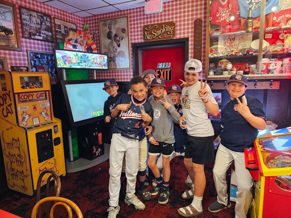Images Happy Joe's Pizza & Ice Cream - Dubuque- Century Dr.