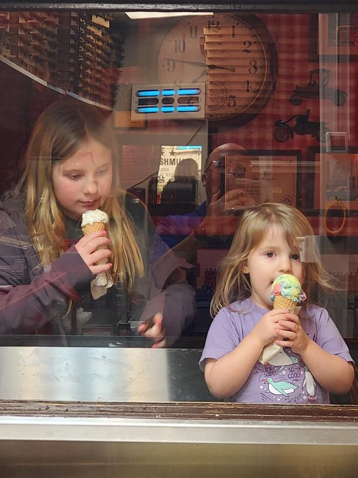 Images Happy Joe's Pizza & Ice Cream - Dubuque- Century Dr.