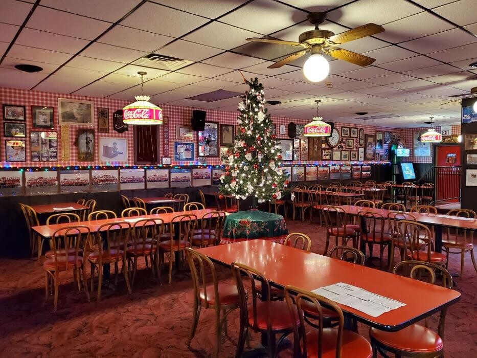 Images Happy Joe's Pizza & Ice Cream - Dubuque- Century Dr.