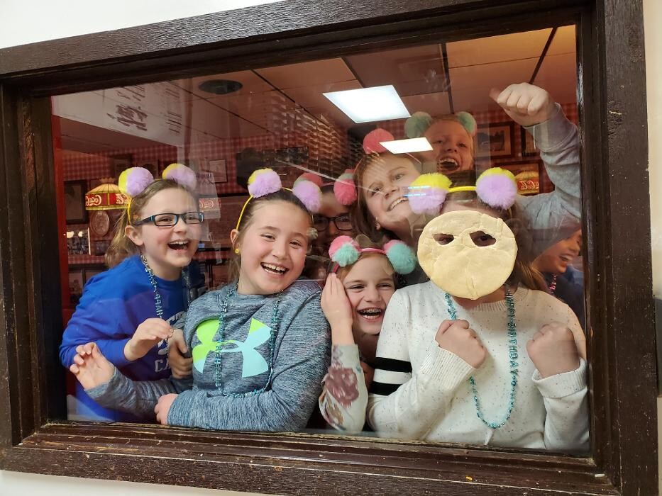 Images Happy Joe's Pizza & Ice Cream - Dubuque- Century Dr.