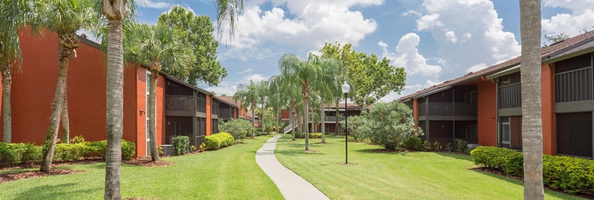 Images Coconut Palms Apartments