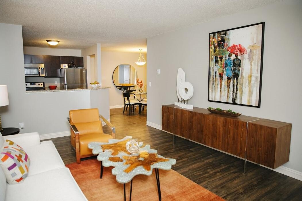 Images Valley Creek Apartments