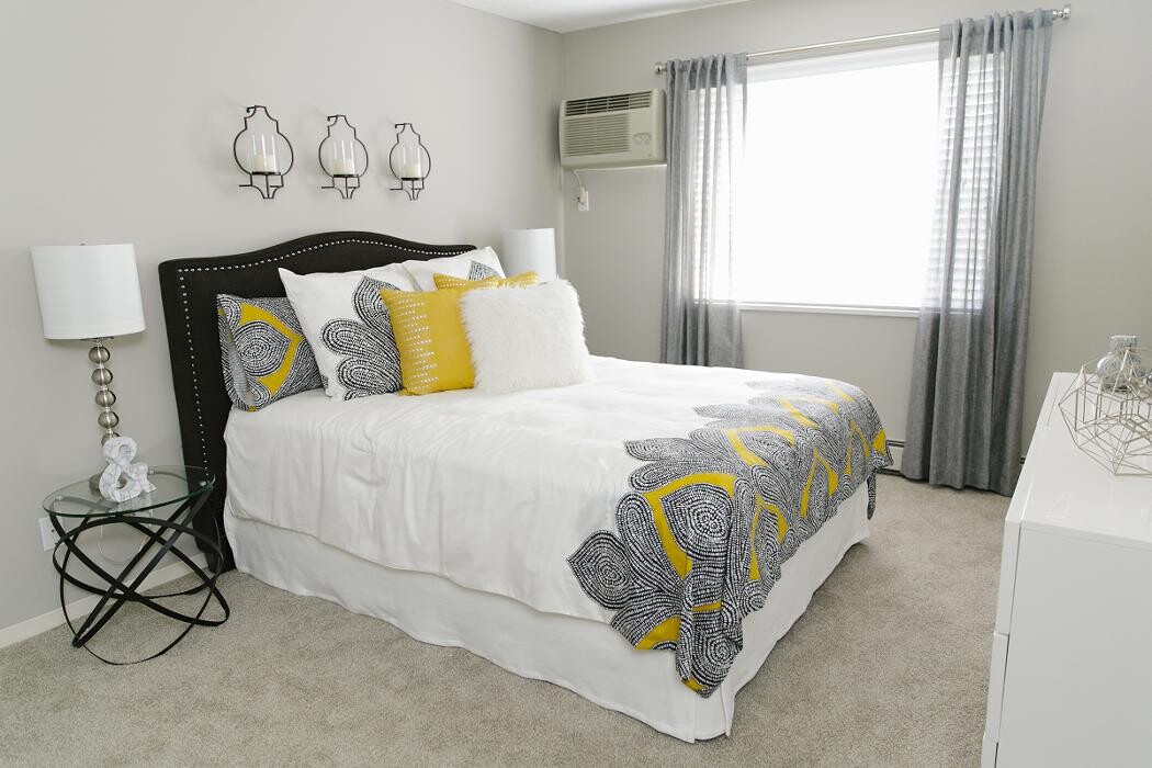 Images Valley Creek Apartments