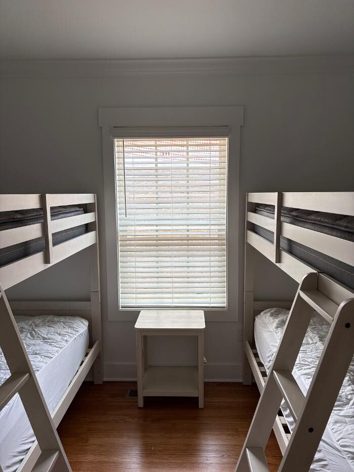 Images Blinds and Borders