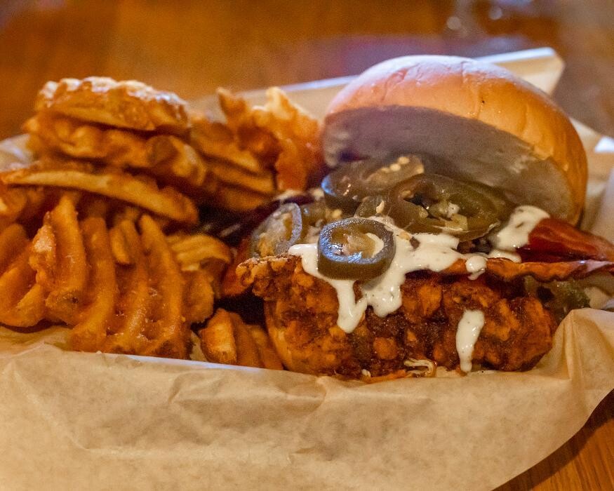 Images Goosetown Tavern BBQ