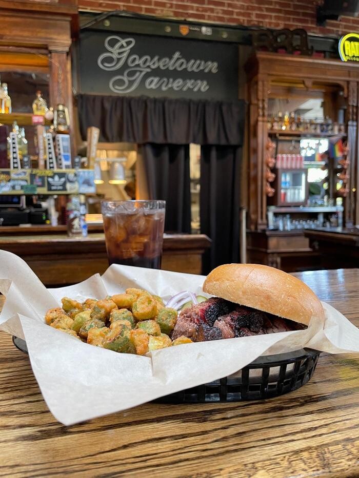 Images Goosetown Tavern BBQ