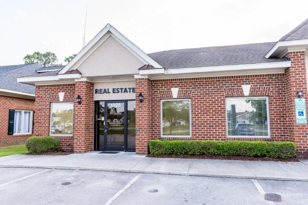 Images Sue Cruddas Real Estate Team