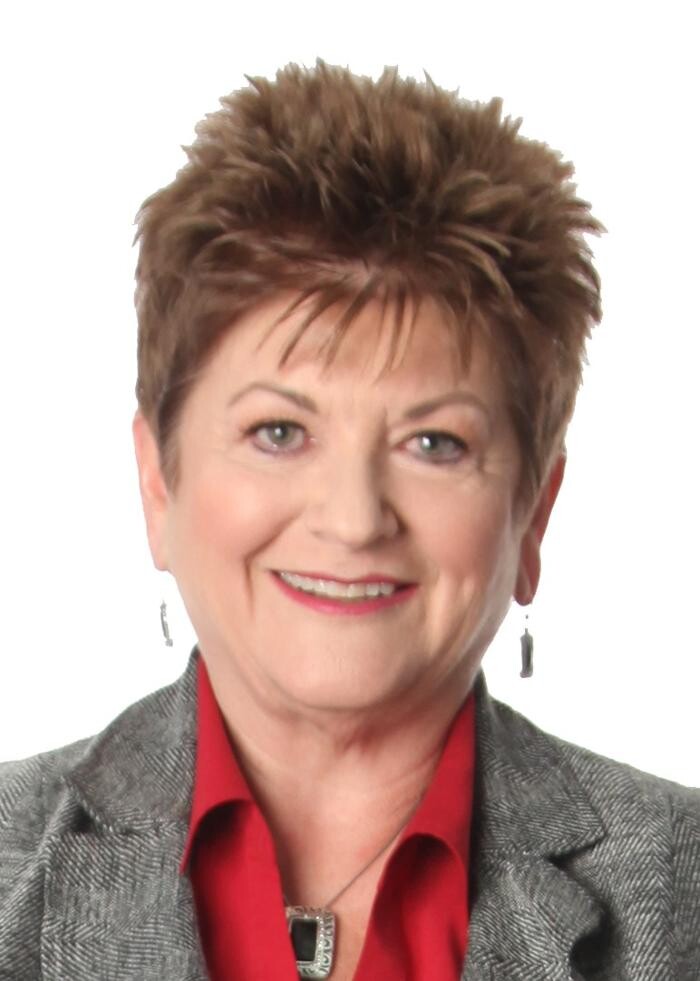 Images Sue Cruddas Real Estate Team