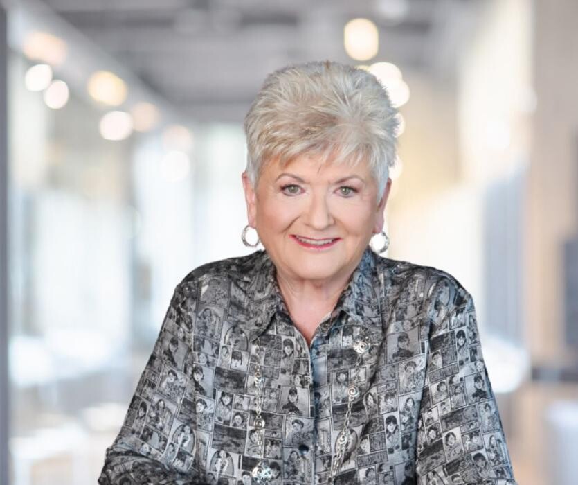 Images Sue Cruddas Real Estate Team