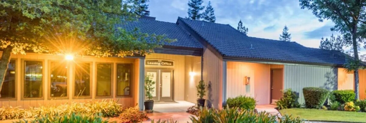 Images Renaissance Apartment Homes