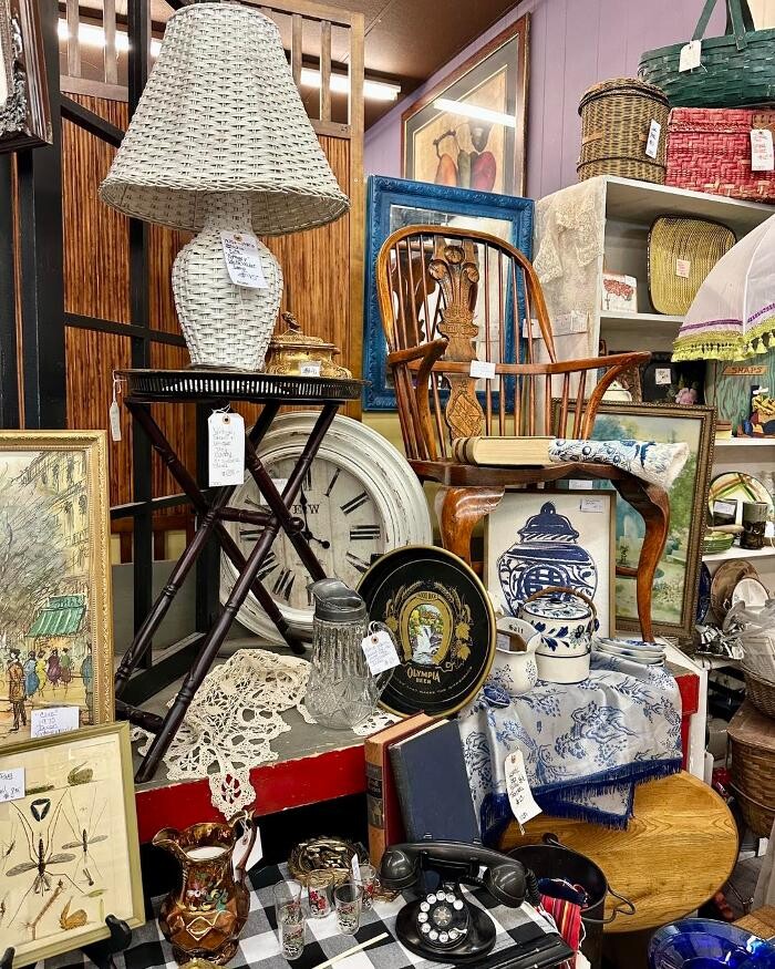 Images Antique Trove