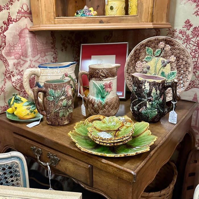 Images Antique Trove