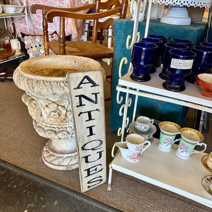 Images Antique Trove