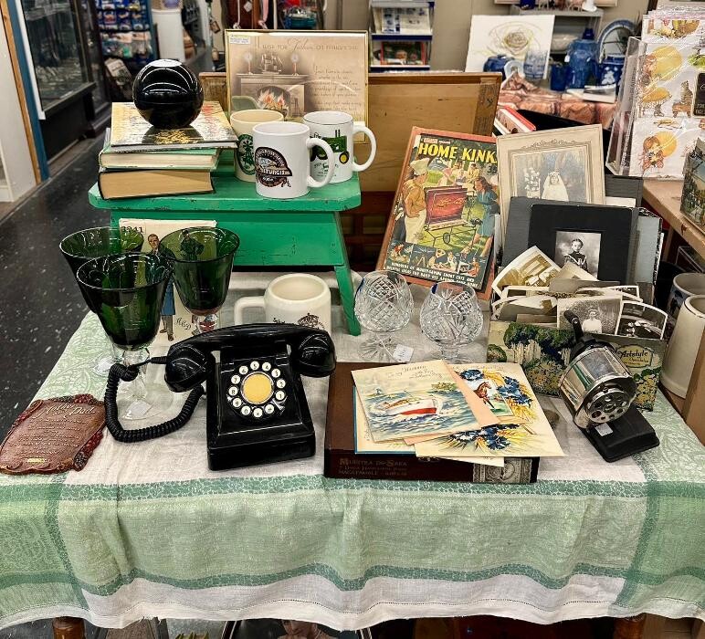 Images Antique Trove