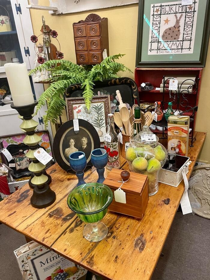 Images Antique Trove