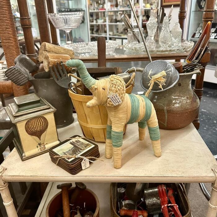 Images Antique Trove
