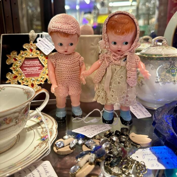 Images Antique Trove