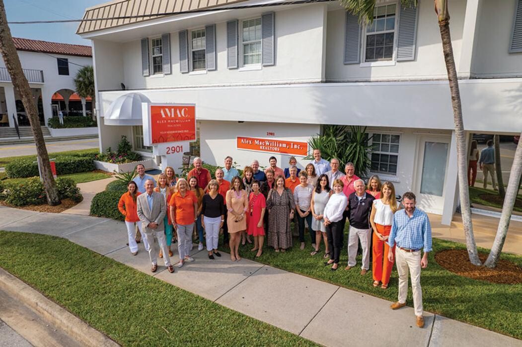 Images Alex MacWilliam Real Estate