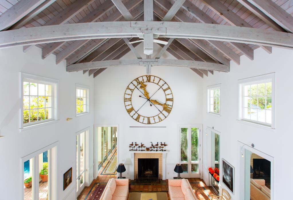 Images Alex MacWilliam Real Estate