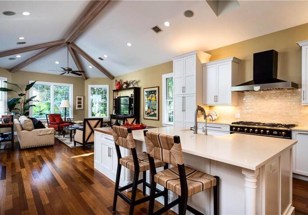 Images Alex MacWilliam Real Estate