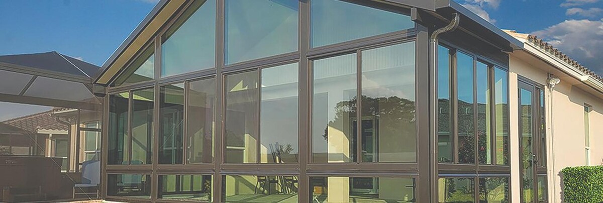 Images White Aluminum and Windows