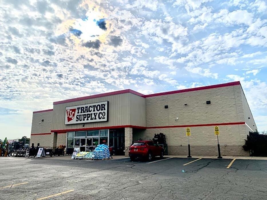 Images Tractor Supply Co.