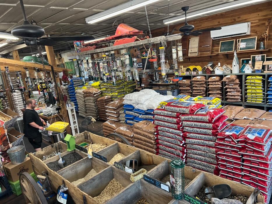 Images Newtown Feed and Supply