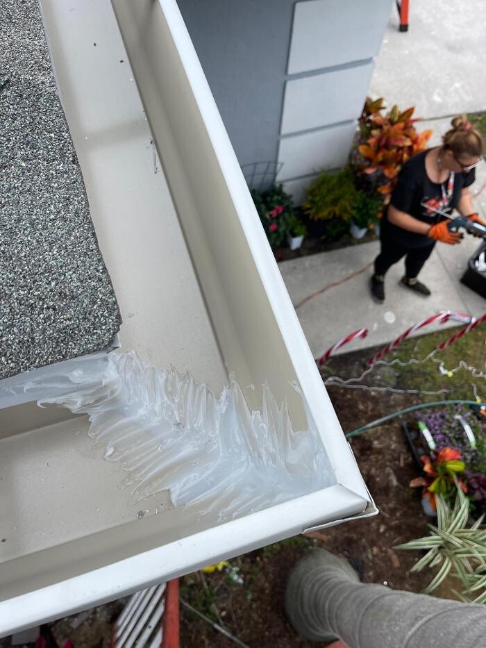 Images FLORIDA MAGIC GUTTERS LLC