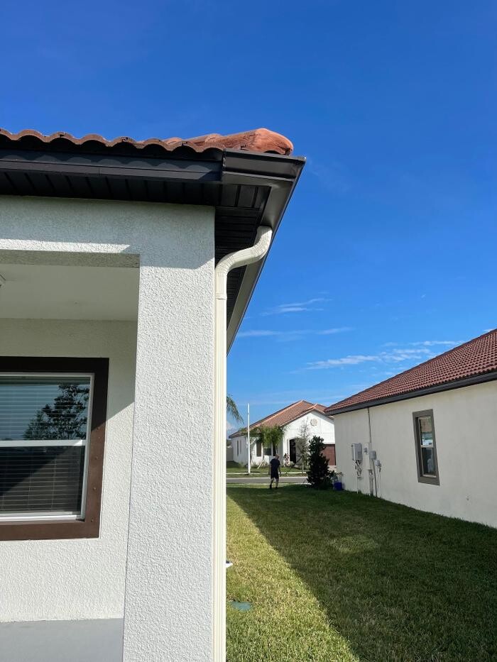 Images FLORIDA MAGIC GUTTERS LLC