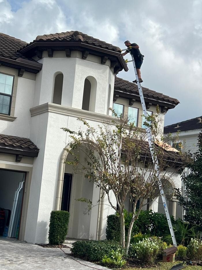 Images FLORIDA MAGIC GUTTERS LLC