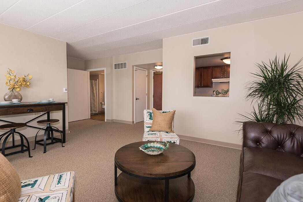 Images Majestic Care of Cedar Village