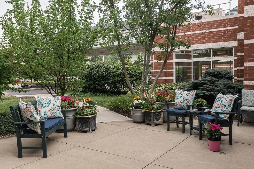 Images Majestic Care of Cedar Village