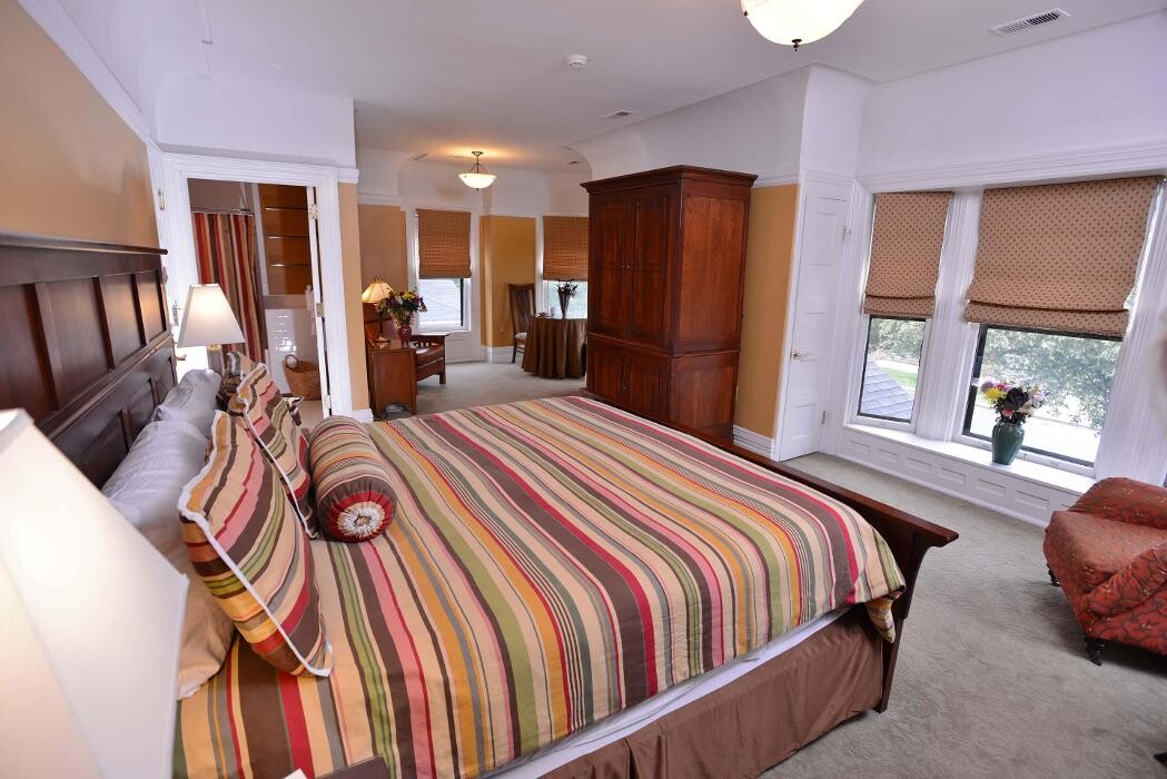 Images The Inn on Ferry Street