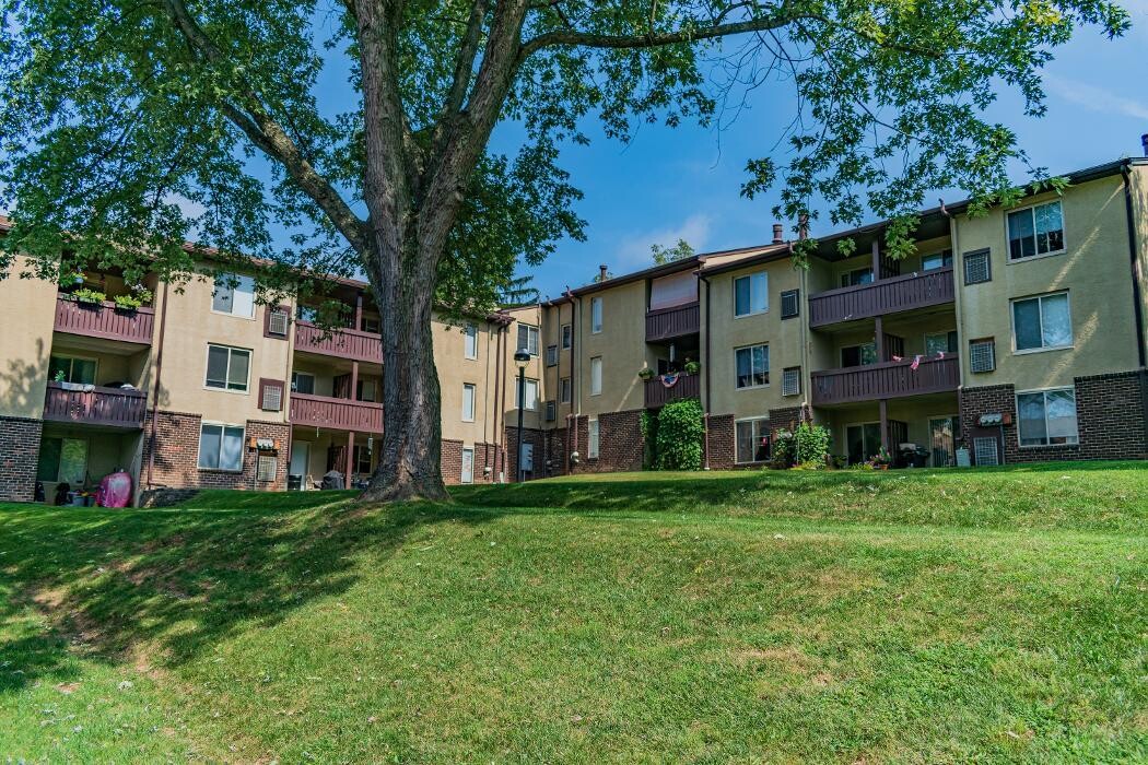 Images Fox Run Apartments