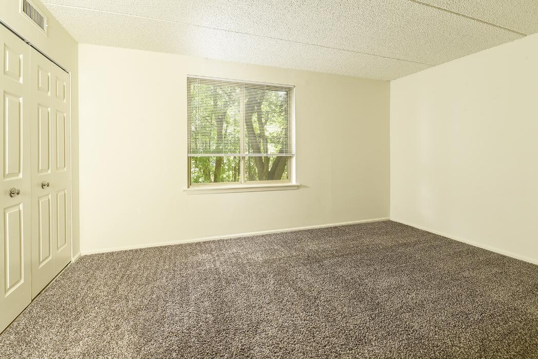 Images Fox Run Apartments