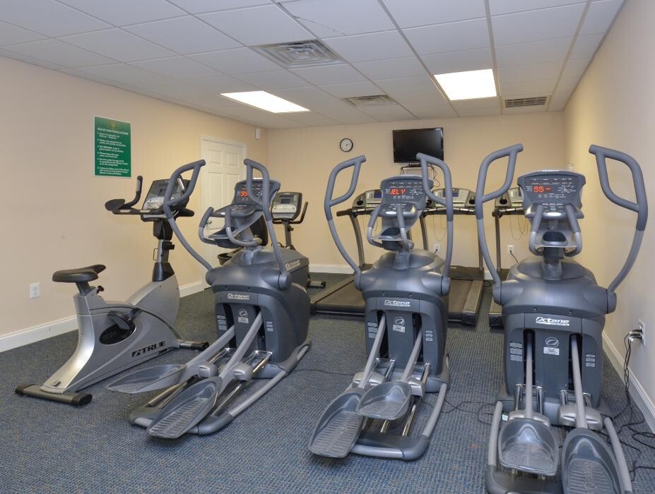 Images Fox Run Apartments