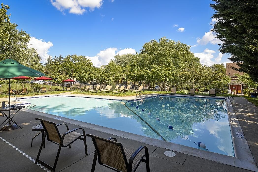 Images Fox Run Apartments