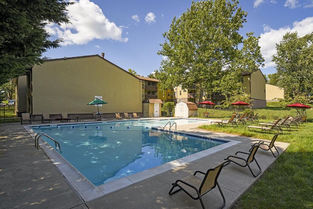 Images Fox Run Apartments