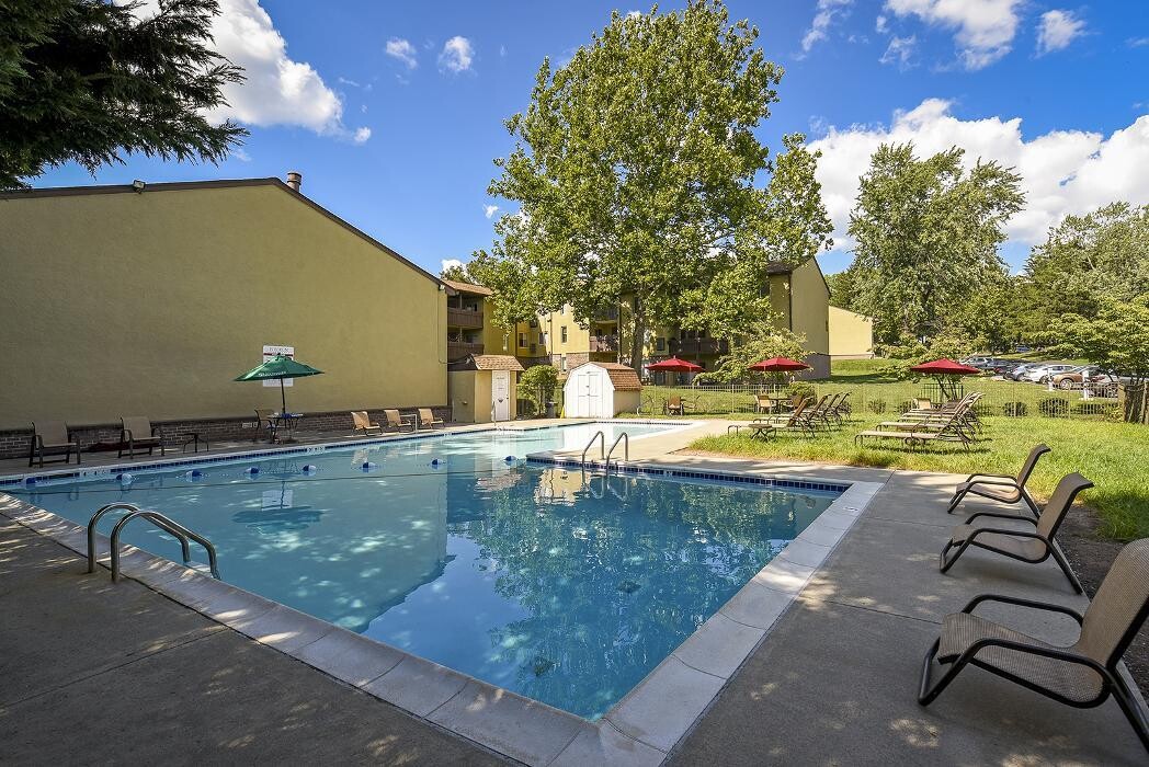 Images Fox Run Apartments