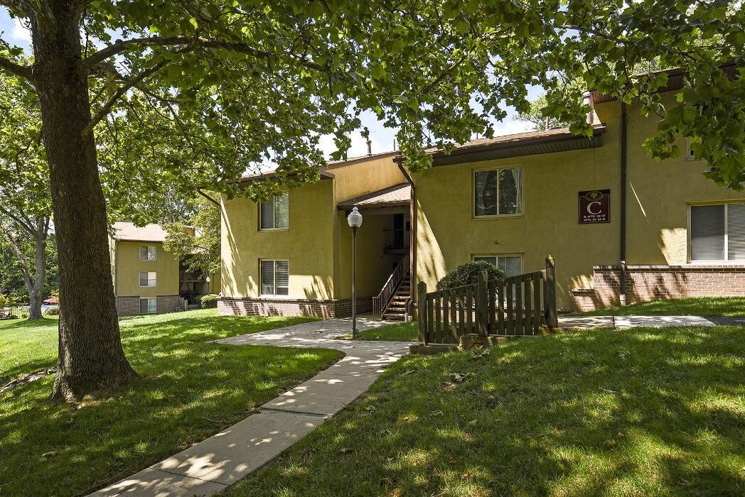 Images Fox Run Apartments