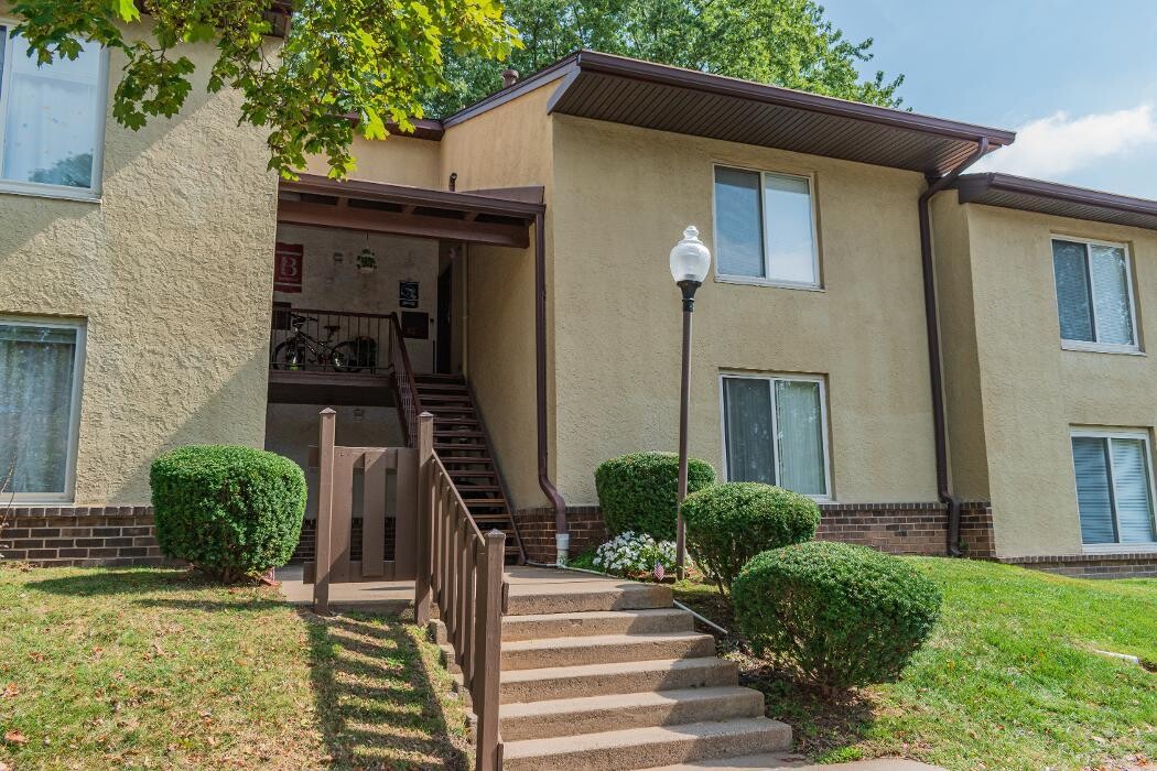 Images Fox Run Apartments