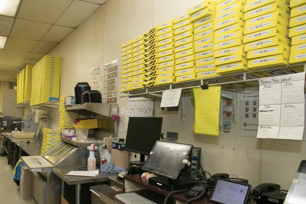 Images Hungry Howie's Pizza