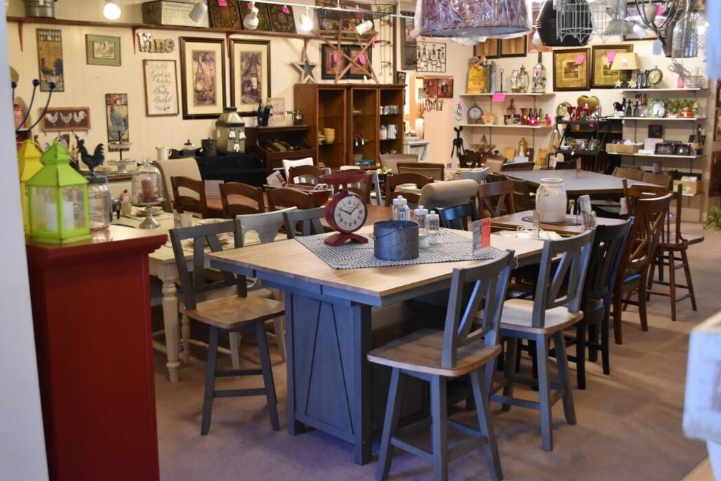 Images Crowl Interiors & Furniture