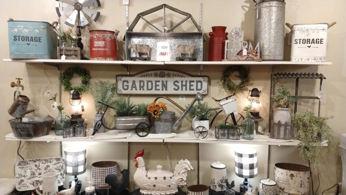 Images Crowl Interiors & Furniture