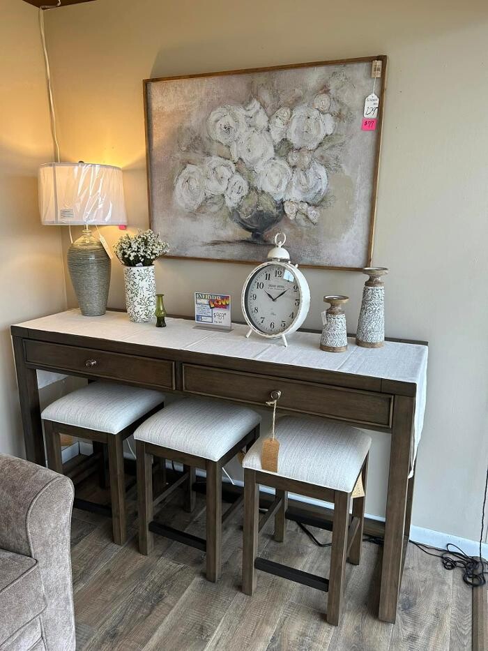 Images Crowl Interiors & Furniture