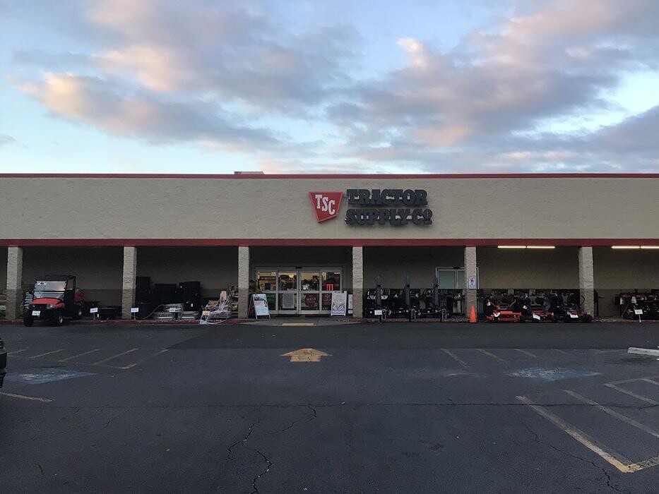 Images Tractor Supply Co.