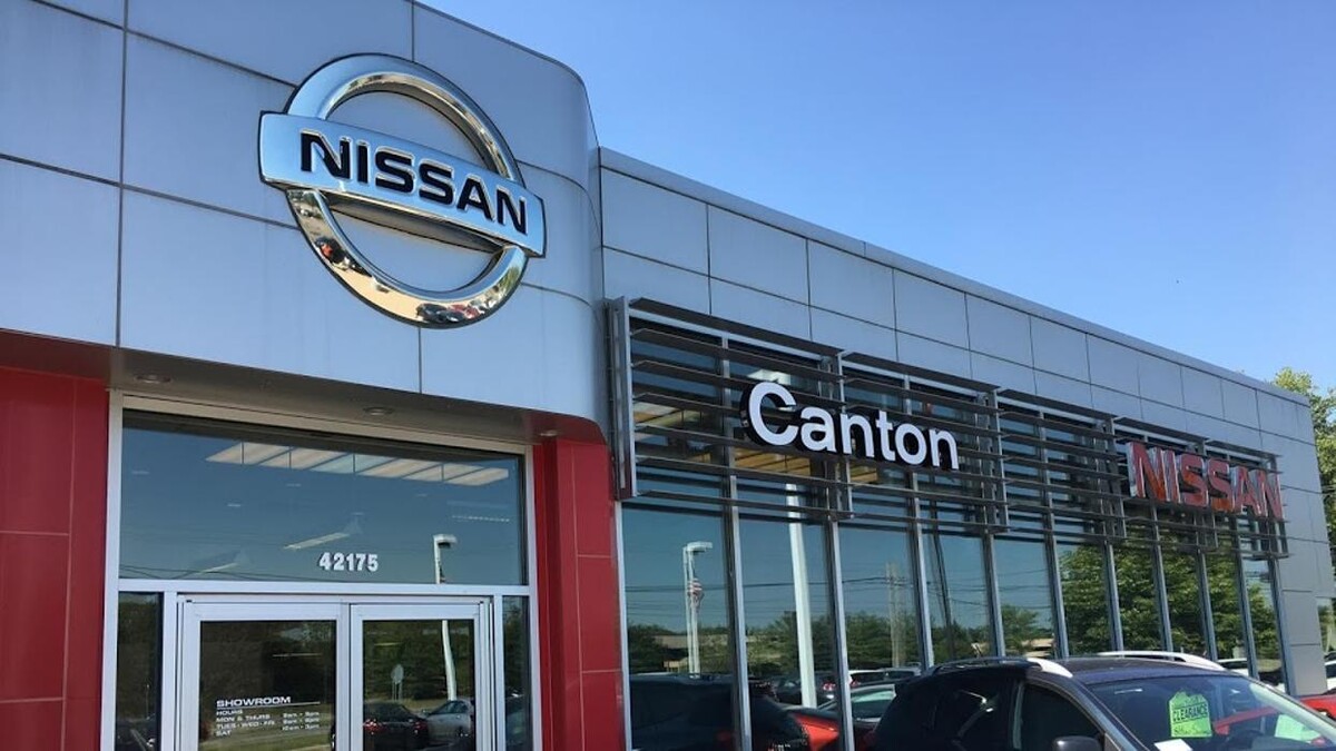 Nissan of Canton Service Logo