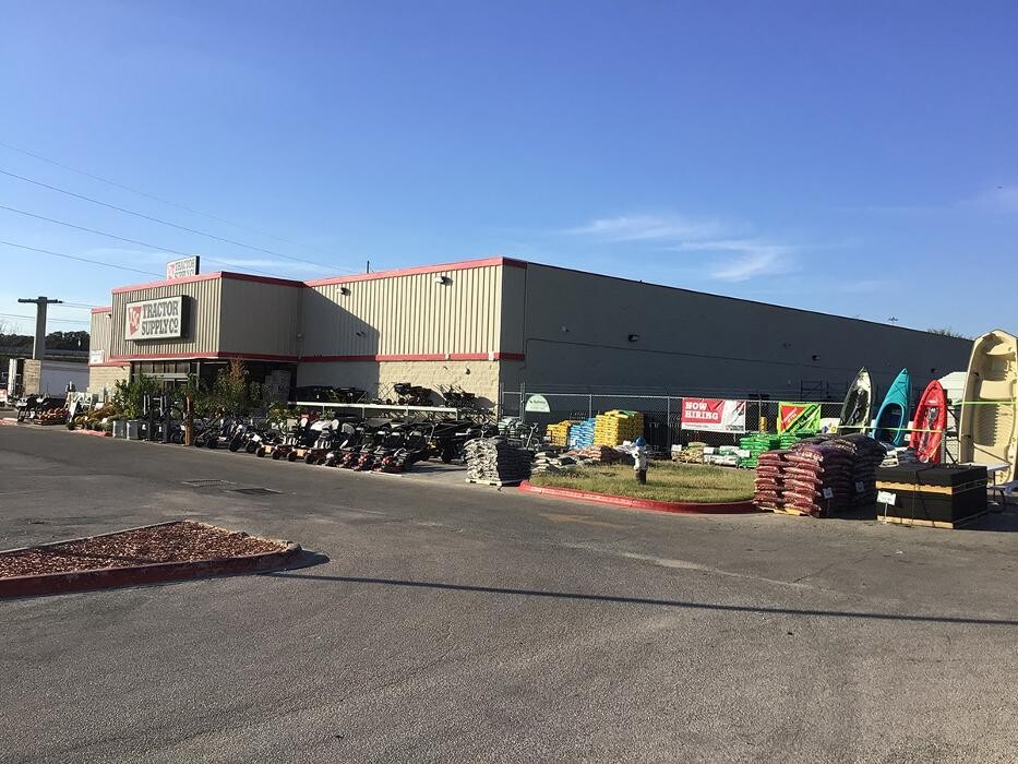 Images Tractor Supply Co.