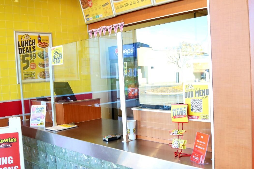 Images Hungry Howie's Pizza