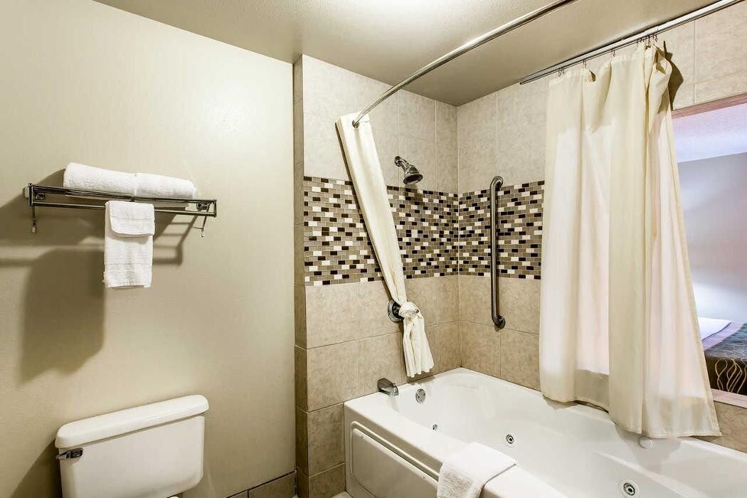 Images Comfort Inn Paducah KY